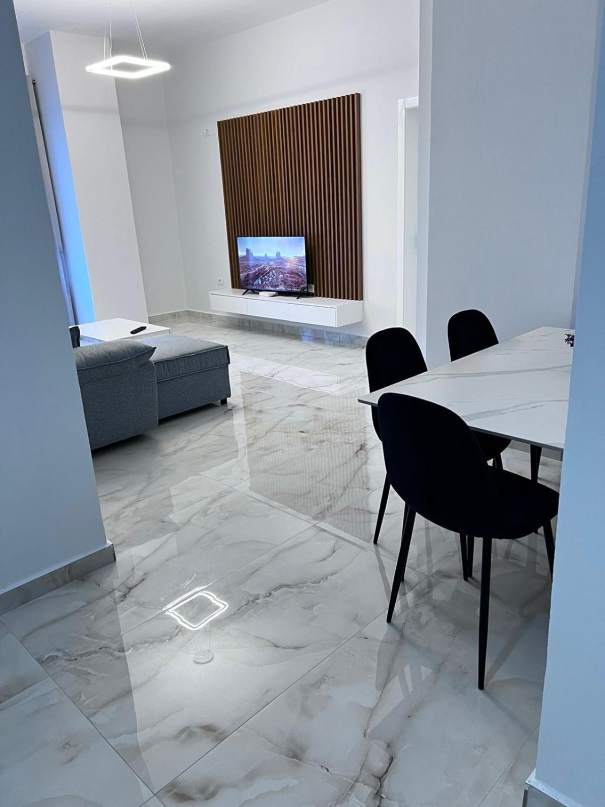 Prime Luxury Apartments Lushnjë Екстериор снимка