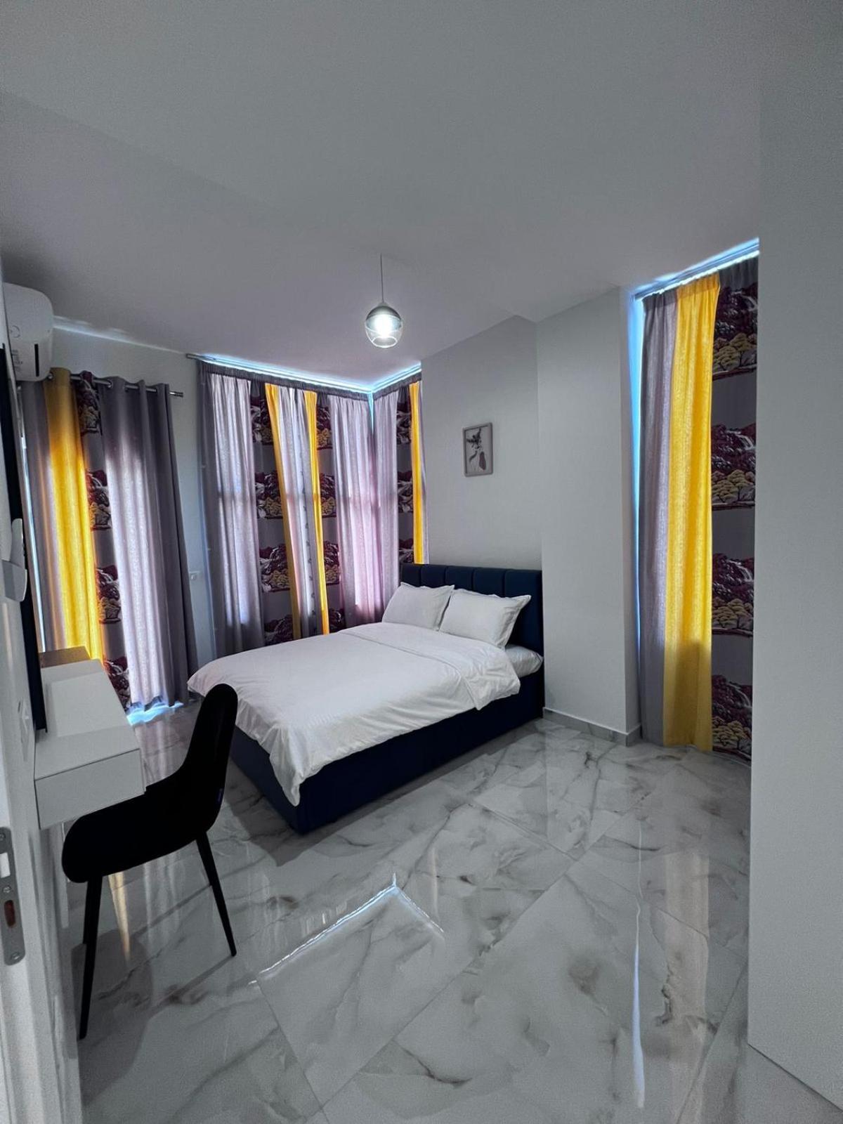 Prime Luxury Apartments Lushnjë Екстериор снимка