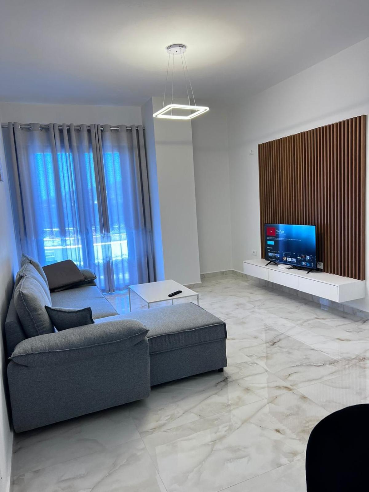 Prime Luxury Apartments Lushnjë Екстериор снимка